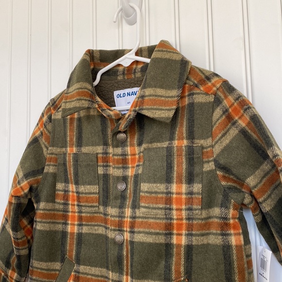 Old Navy Plaid Shacket - Picture 2 of 9